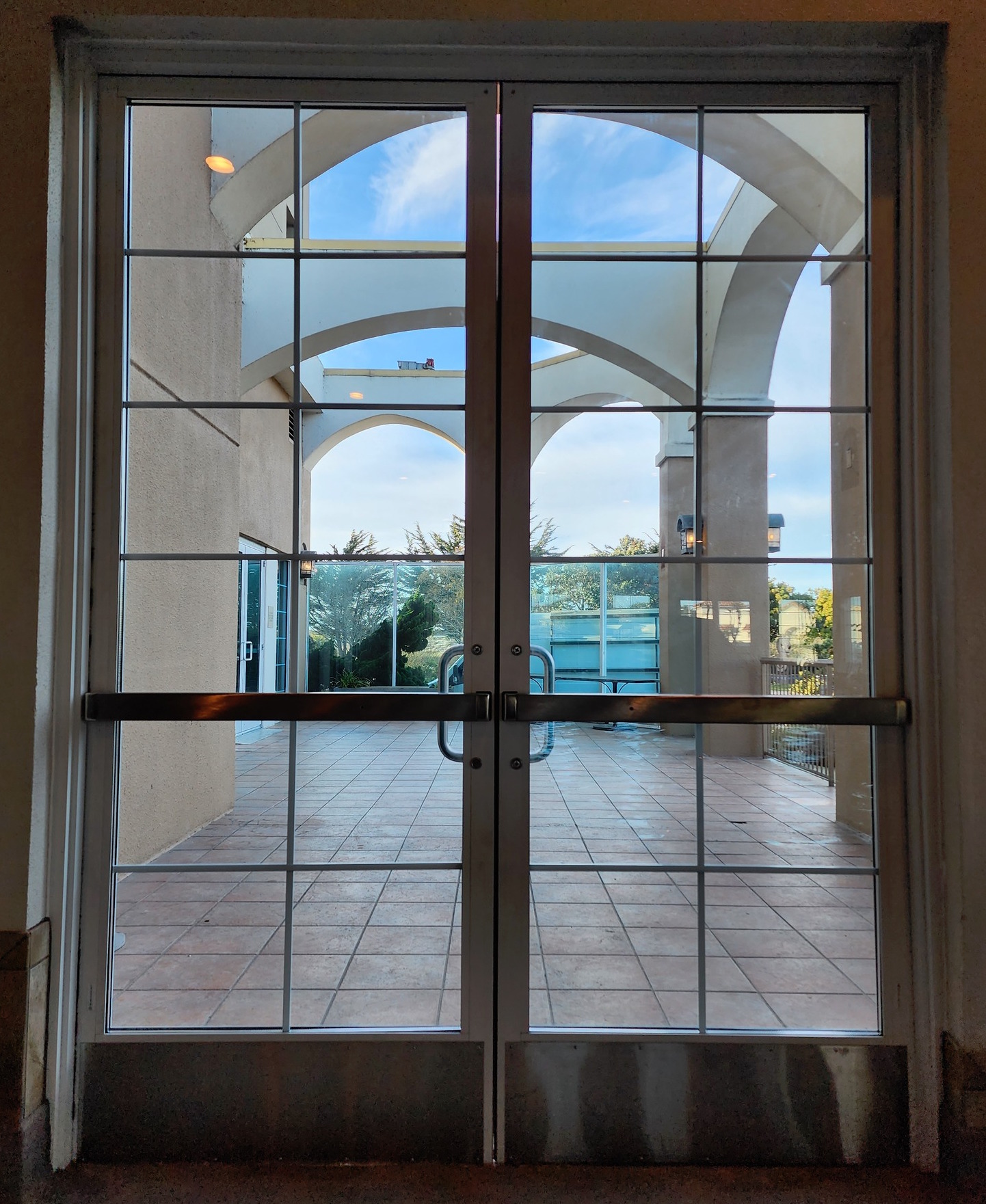EmbSuitesDoors